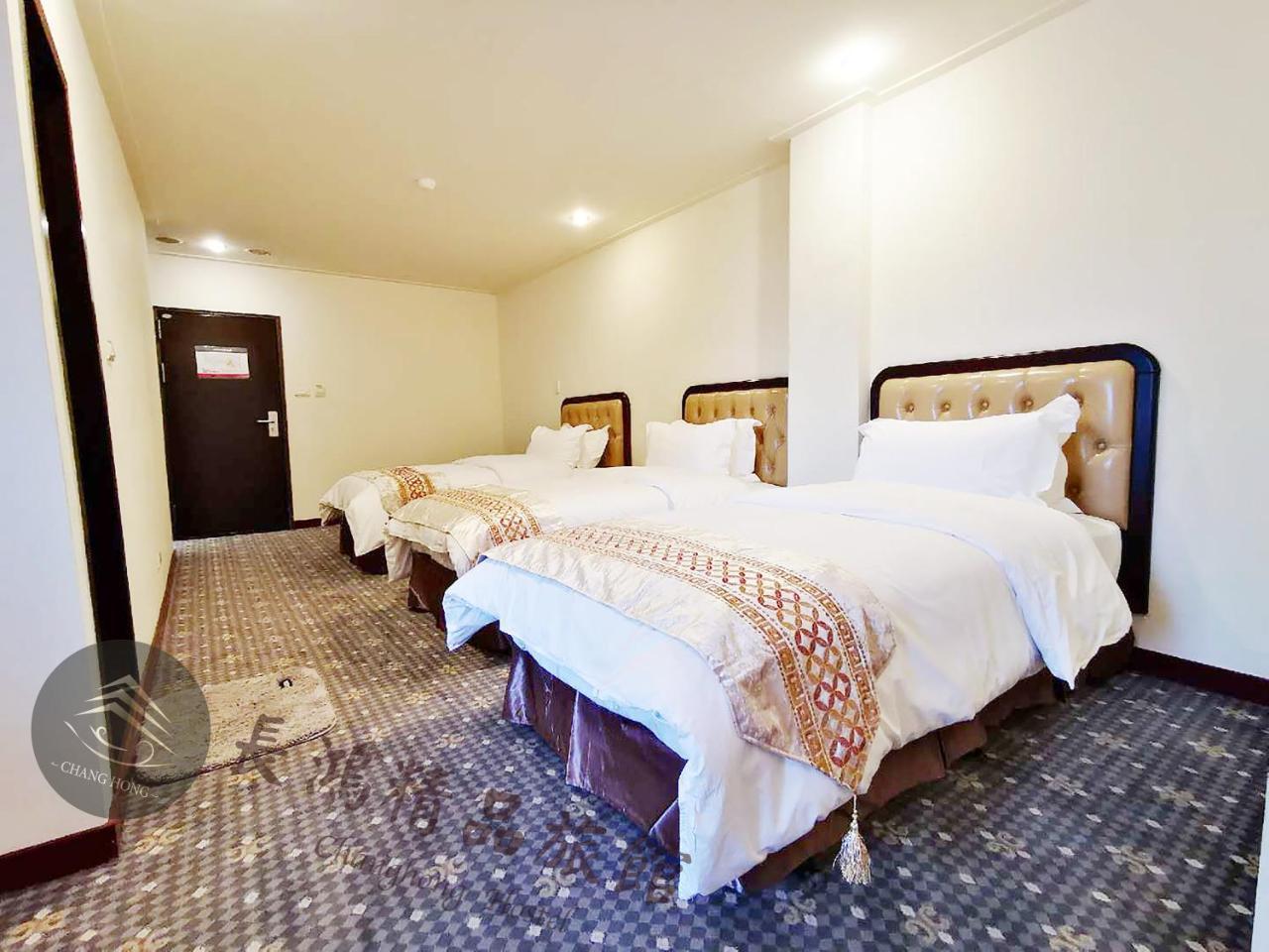 Chang Hong Hotel Jinning Buitenkant foto