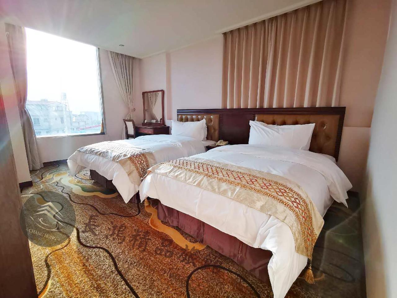 Chang Hong Hotel Jinning Buitenkant foto